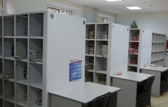 Стеллажи для медицинских карт в регистратуре